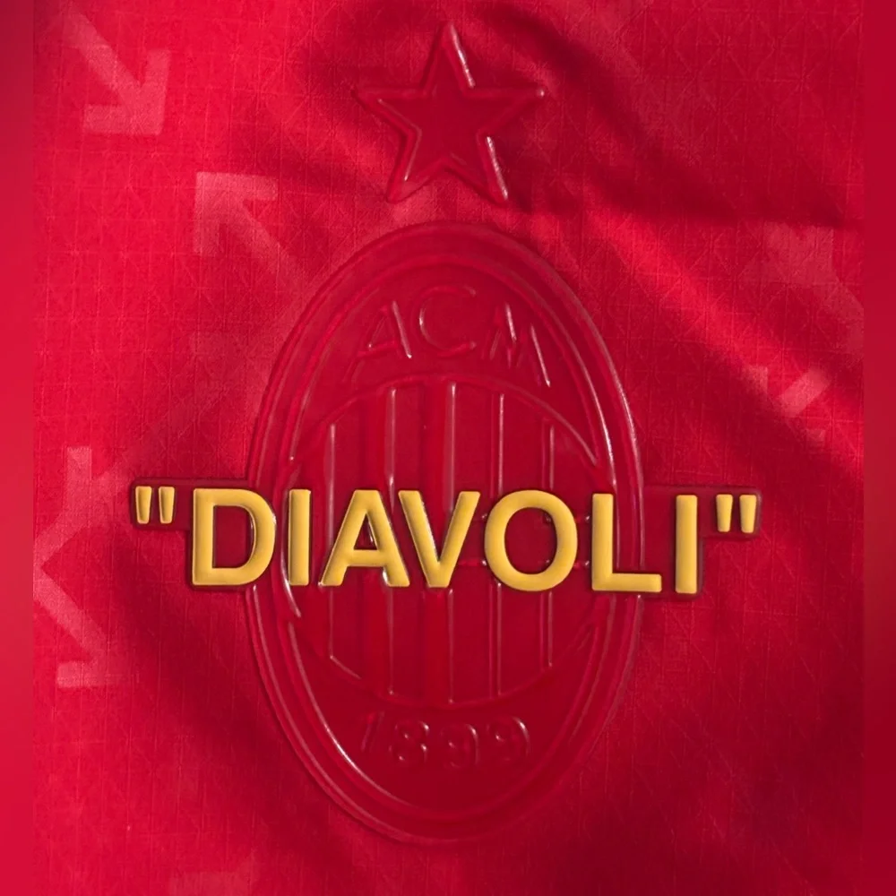 OFF-WHITE x Puma AC Milan Authentic Shorts Red/Black - Picture 6 of 8